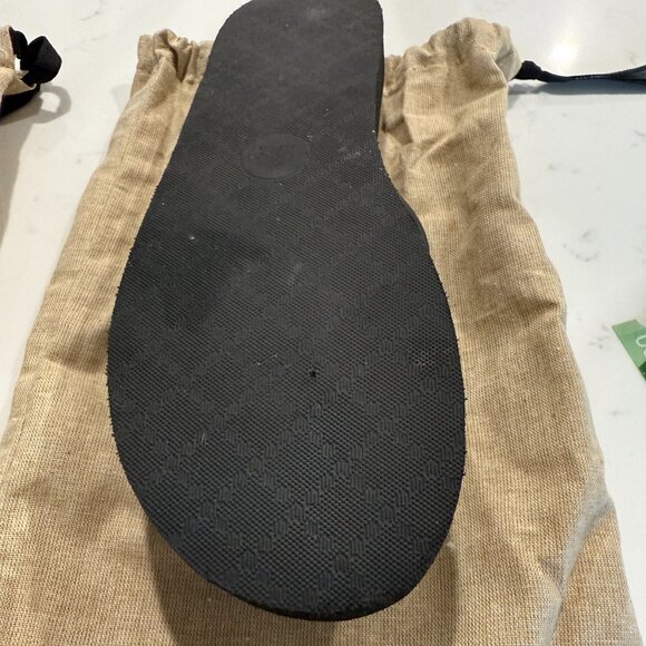 Gucci Black Pascar GG Platform Woman's Size 11 Flip Flops - Picture 3 of 3